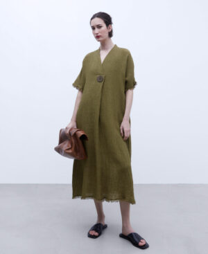 Vestido oversize maxibotón en lino