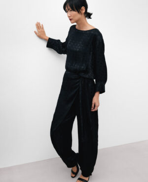 Mono largo escote barco negro