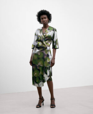 Vestido cruzado estampado